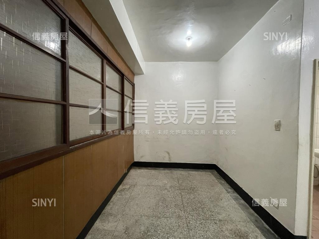 專任稀有長泰街一樓房屋室內格局與周邊環境