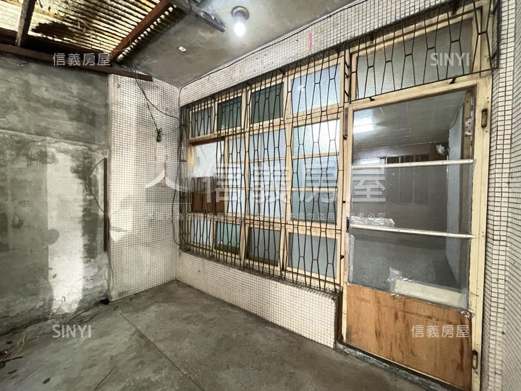 專任稀有長泰街一樓房屋室內格局與周邊環境