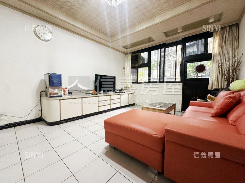 勝利路淨美經典二樓房屋室內格局與周邊環境