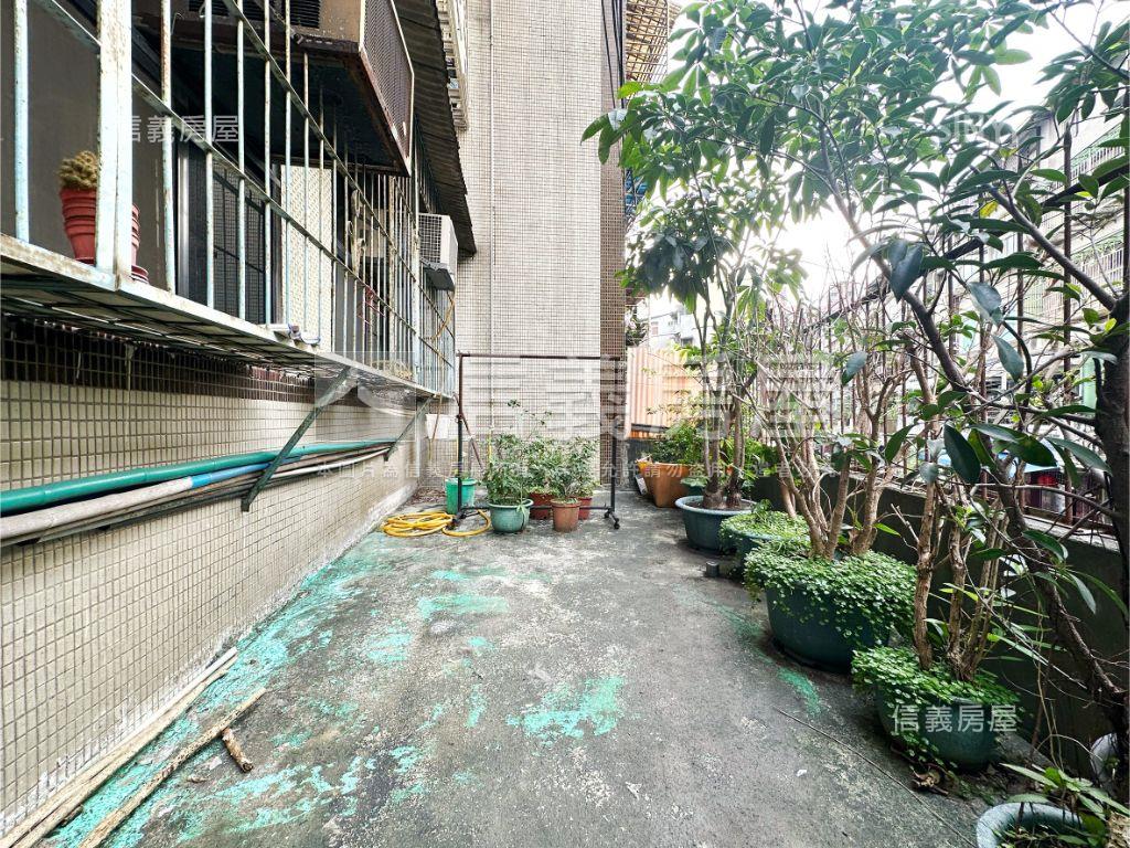 勝利路淨美經典二樓房屋室內格局與周邊環境