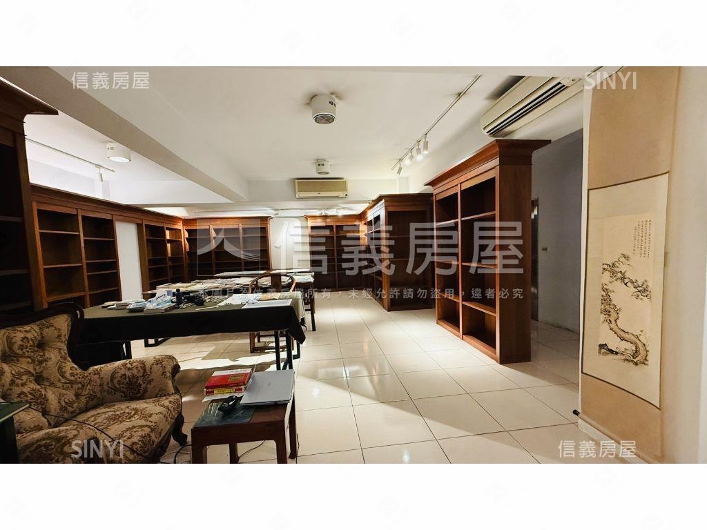 仁愛國小面寬朝南店面房屋室內格局與周邊環境