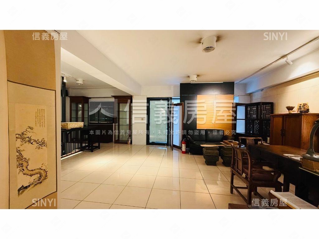 仁愛國小面寬朝南店面房屋室內格局與周邊環境