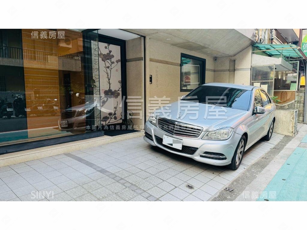 仁愛國小面寬朝南店面房屋室內格局與周邊環境