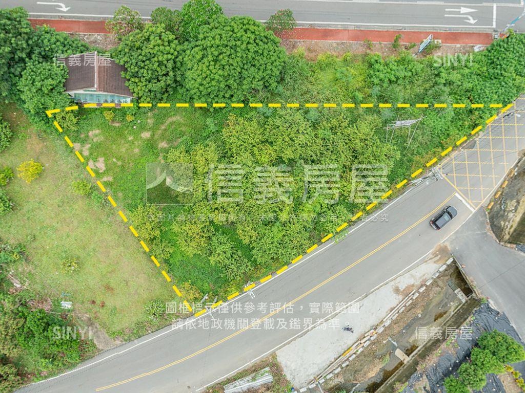臨７４快官大大的土地房屋室內格局與周邊環境