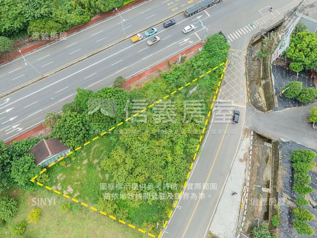 臨７４快官大大的土地房屋室內格局與周邊環境