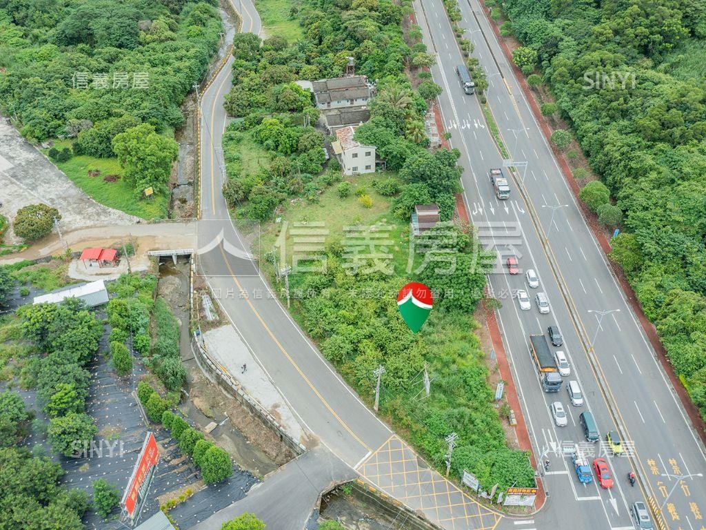 臨７４快官大大的土地房屋室內格局與周邊環境