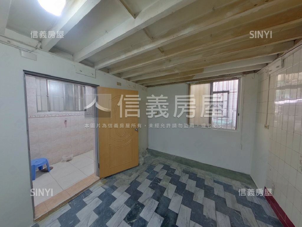 近雙車站一樓復古美寓房屋室內格局與周邊環境
