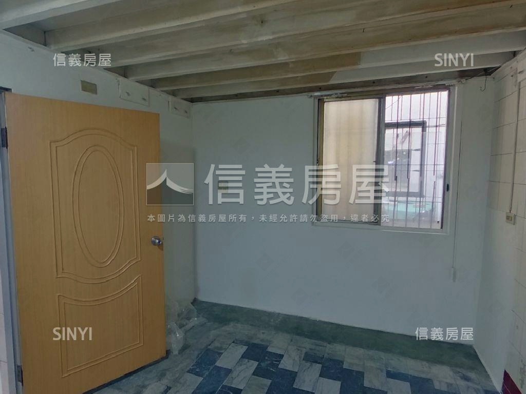 近雙車站一樓復古美寓房屋室內格局與周邊環境