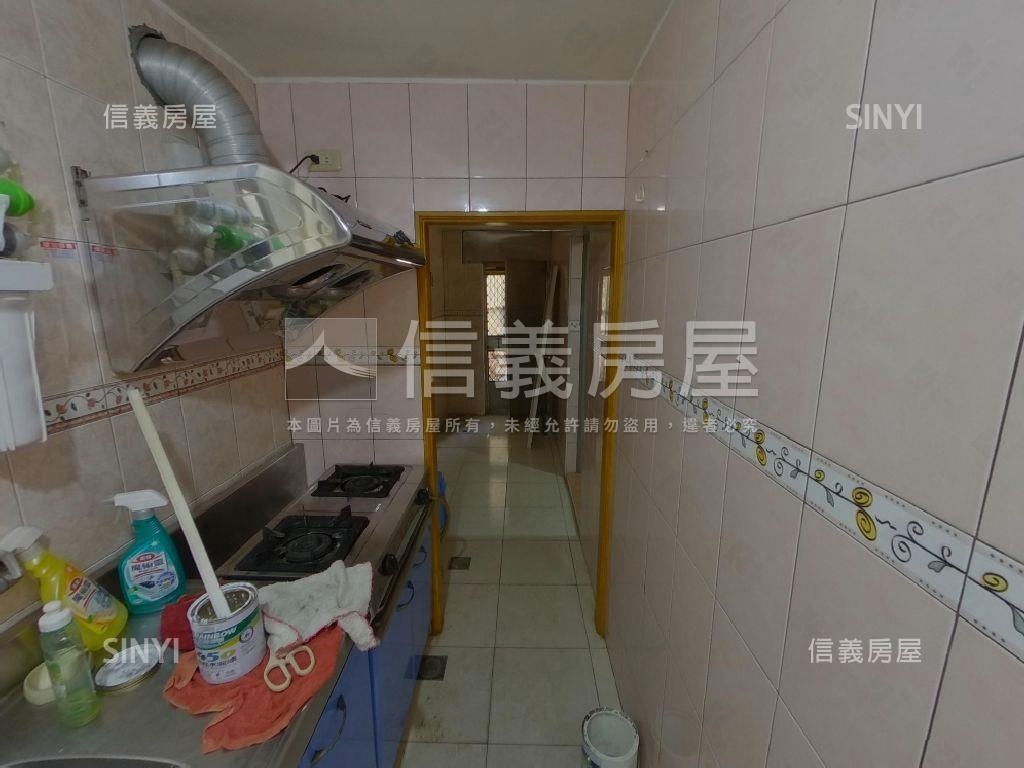 近雙車站一樓復古美寓房屋室內格局與周邊環境