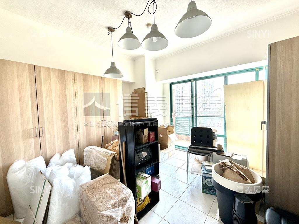 觀山觀海大三房平車房屋室內格局與周邊環境