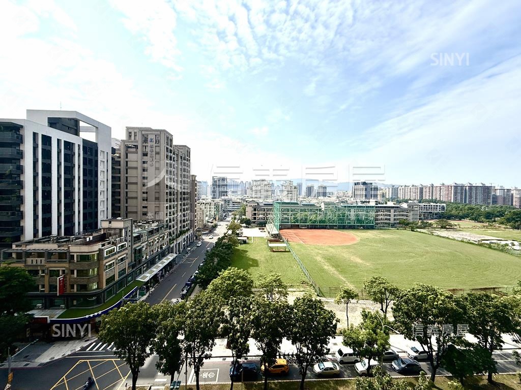 觀山觀海大三房平車房屋室內格局與周邊環境