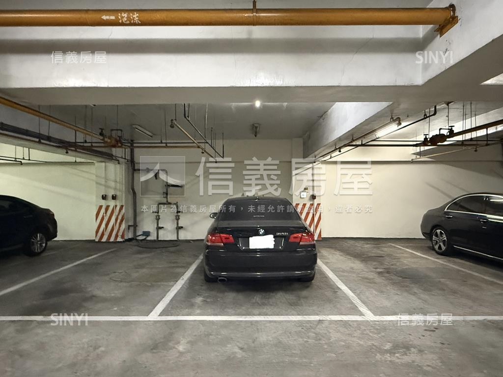 觀山觀海大三房平車房屋室內格局與周邊環境