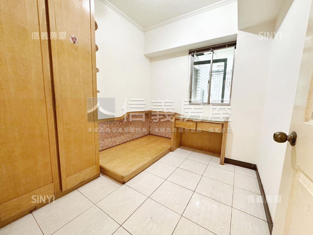 東光學區稀有大空間露臺宅房屋室內格局與周邊環境