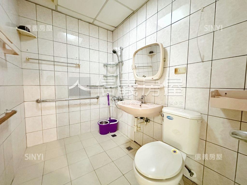 東光學區稀有大空間露臺宅房屋室內格局與周邊環境