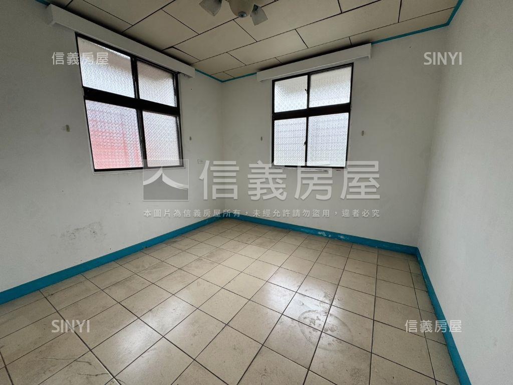 興南大空間美宅房屋室內格局與周邊環境