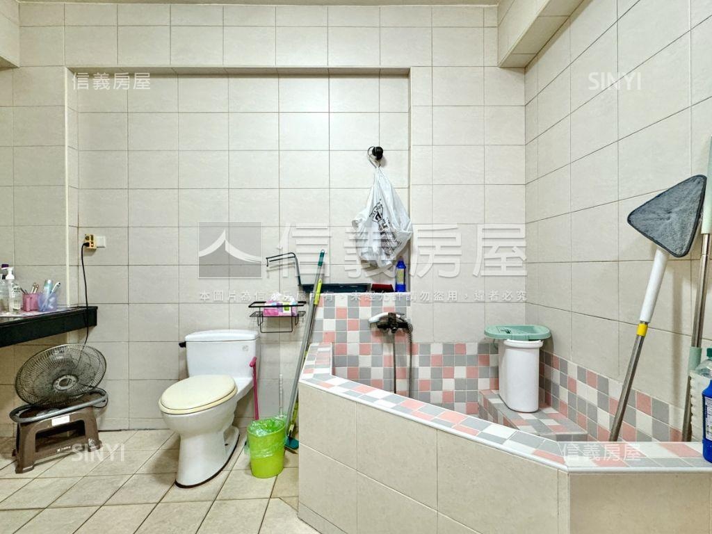 仁雄路正路生意透店房屋室內格局與周邊環境