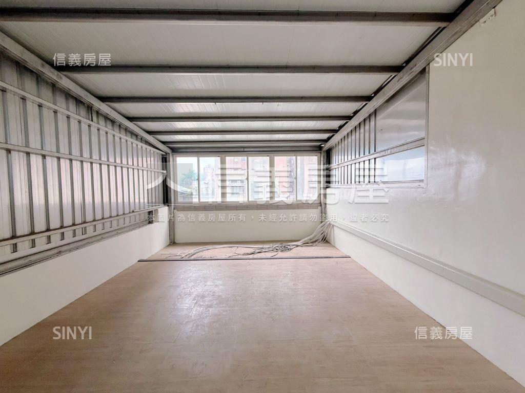 桃鶯路全新裝潢透天房屋室內格局與周邊環境