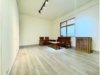 大潭子近潭陽國小美透天