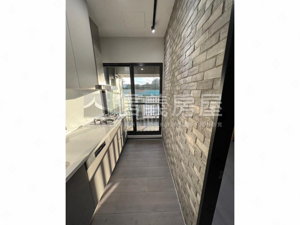 金城舞●都心花園房屋室內格局與周邊環境