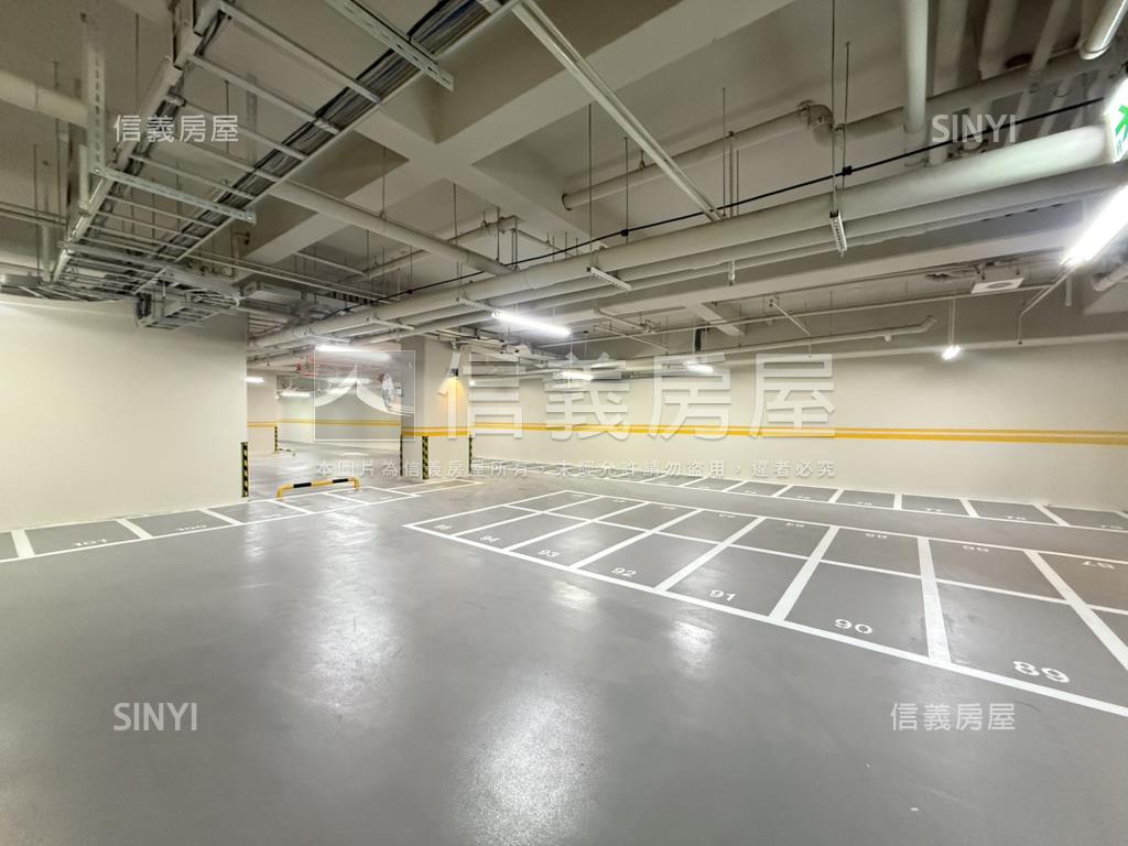 昂峰惟美崇德漢口商圈商辦房屋室內格局與周邊環境