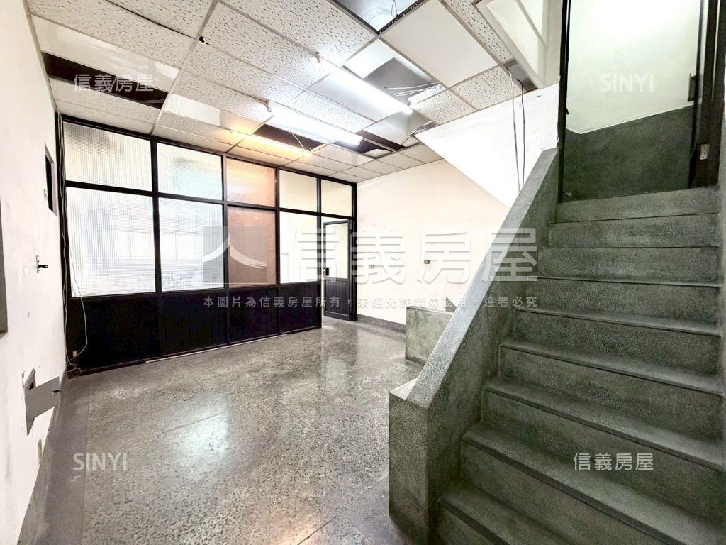 熱河瀋陽邊間大地坪透店房屋室內格局與周邊環境