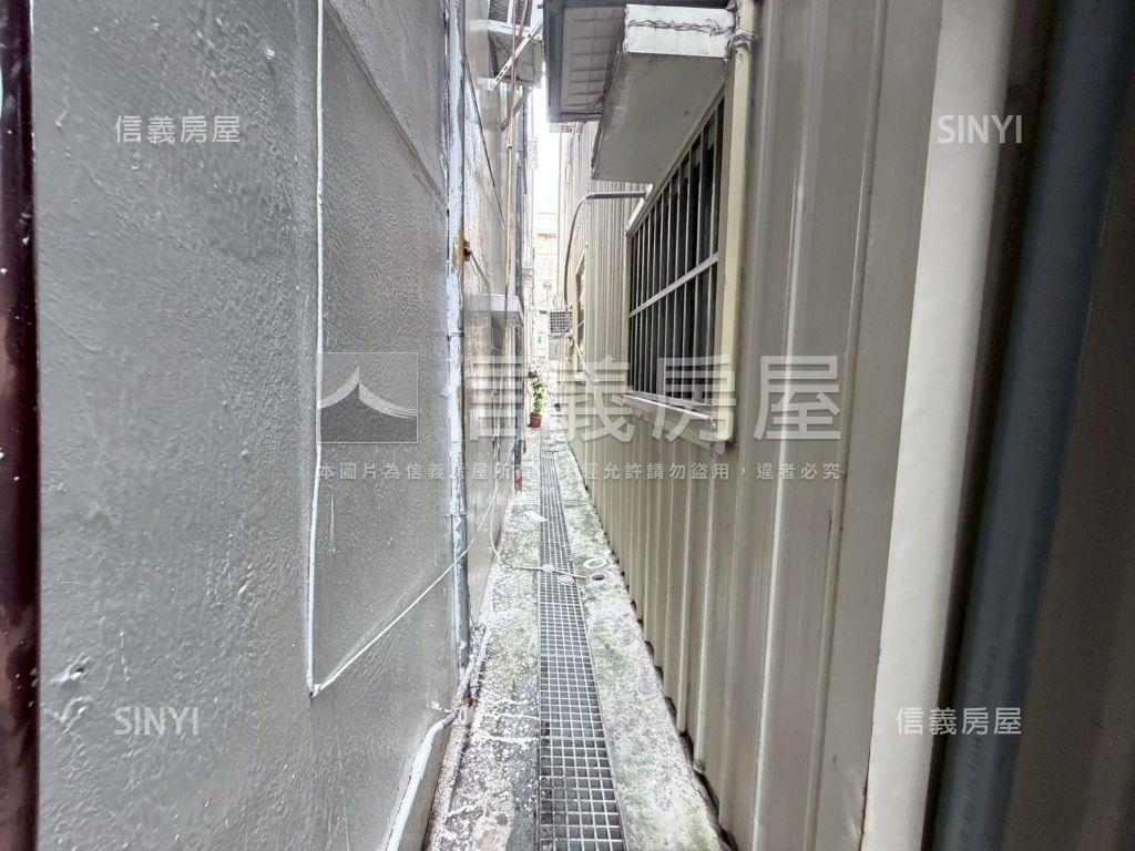 熱河瀋陽邊間大地坪透店房屋室內格局與周邊環境