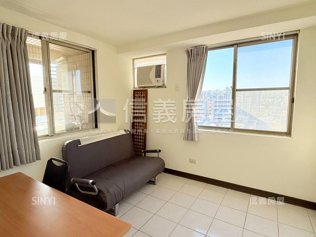 大俊國☆朝南三房車位房屋室內格局與周邊環境