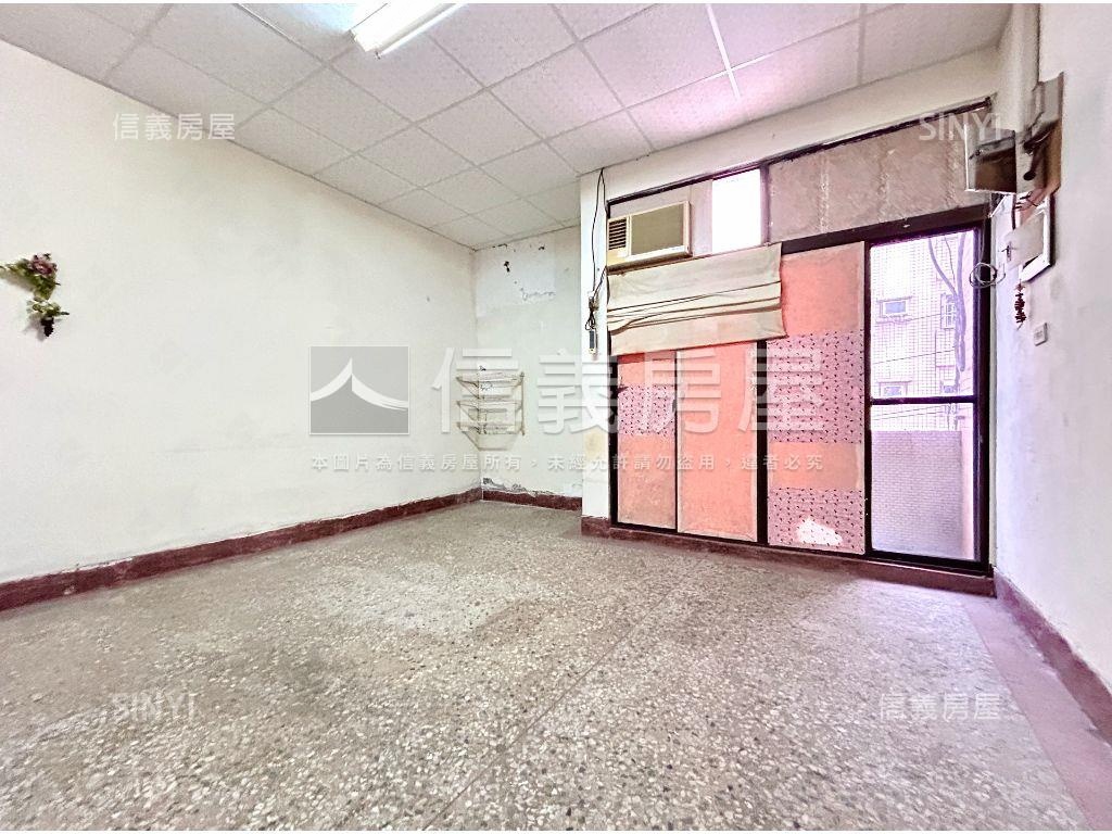 小港二苓商圈黃金店面房屋室內格局與周邊環境