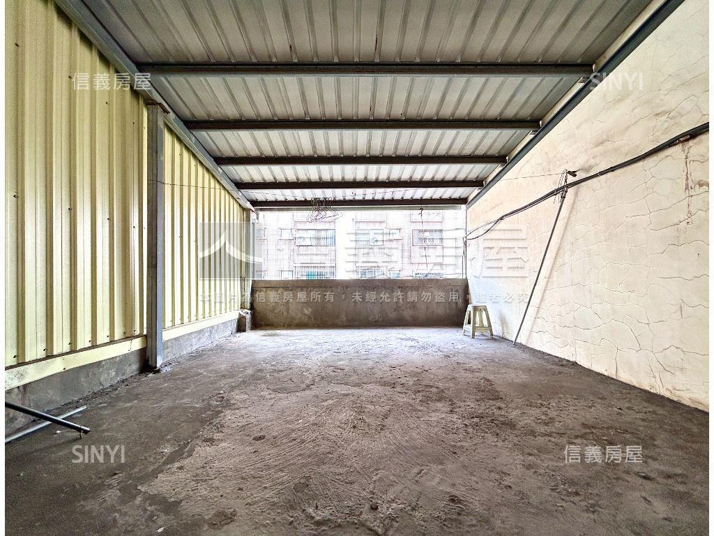 小港二苓商圈黃金店面房屋室內格局與周邊環境