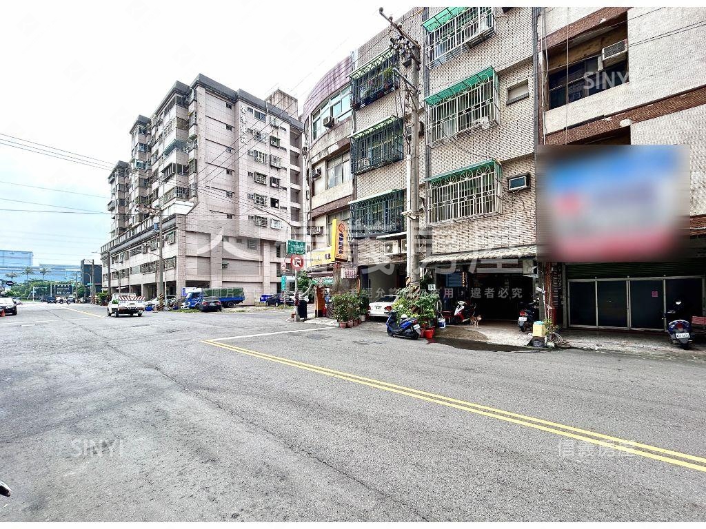 小港二苓商圈黃金店面房屋室內格局與周邊環境