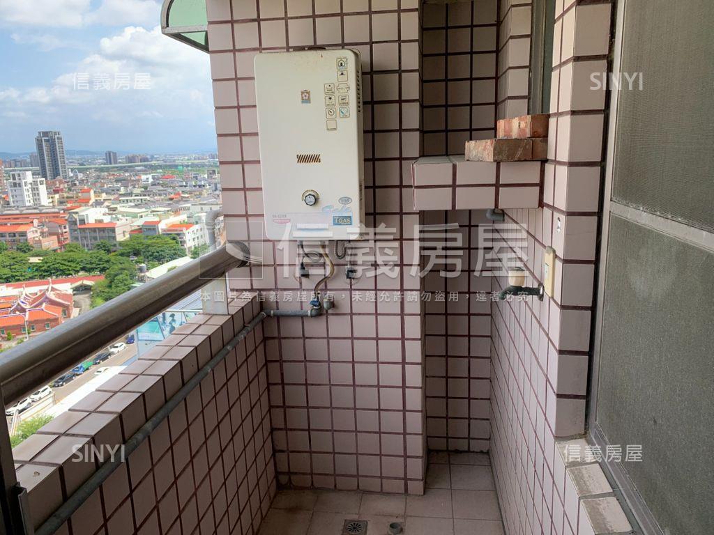 由鉅建設視野戶三房平車房屋室內格局與周邊環境