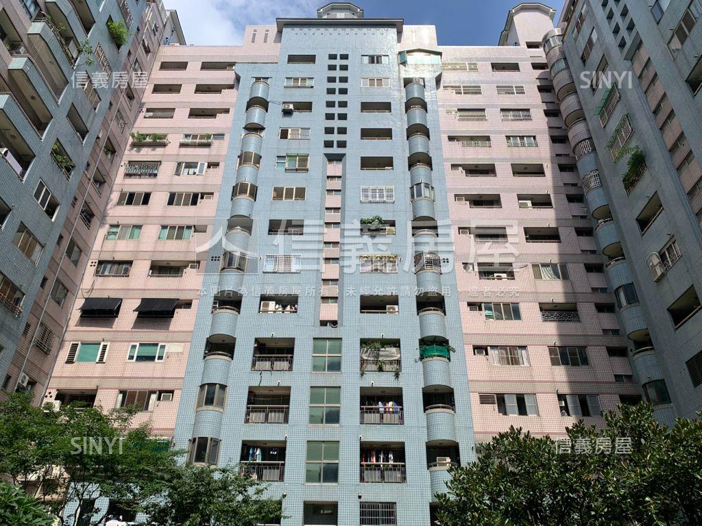 由鉅建設視野戶三房平車房屋室內格局與周邊環境