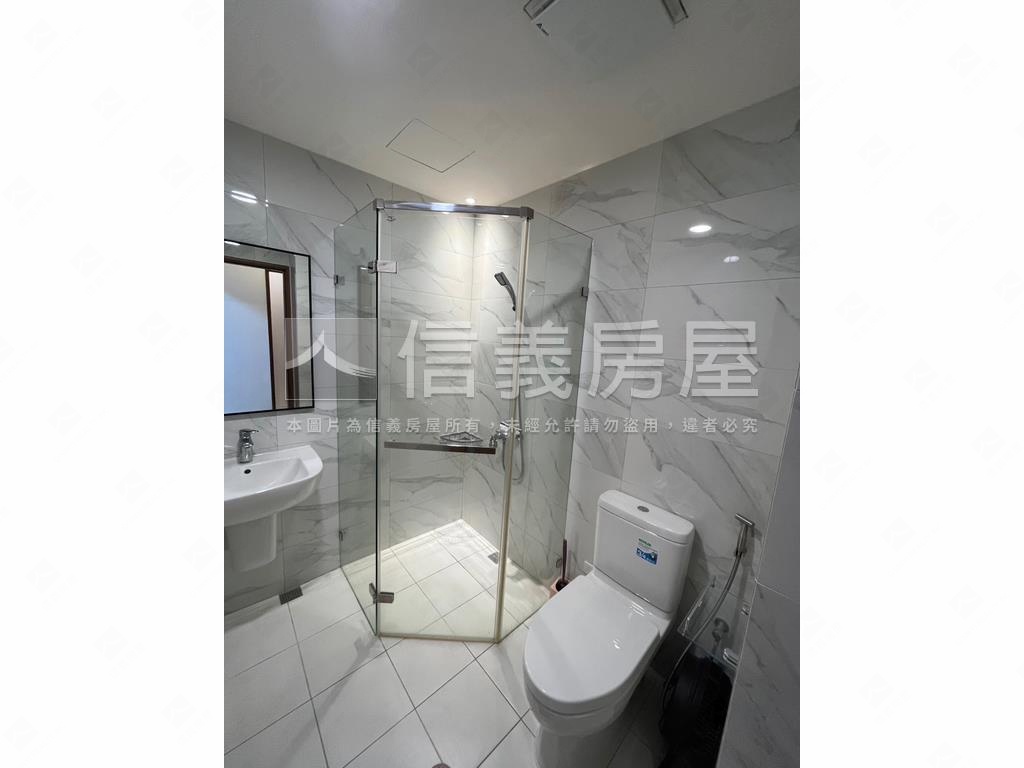 東區兩房平車房屋室內格局與周邊環境