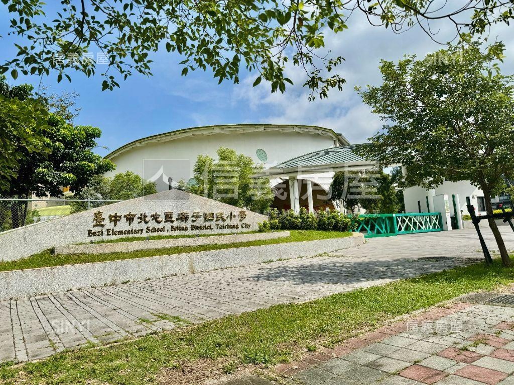 富旺雍華三房平車露臺戶房屋室內格局與周邊環境