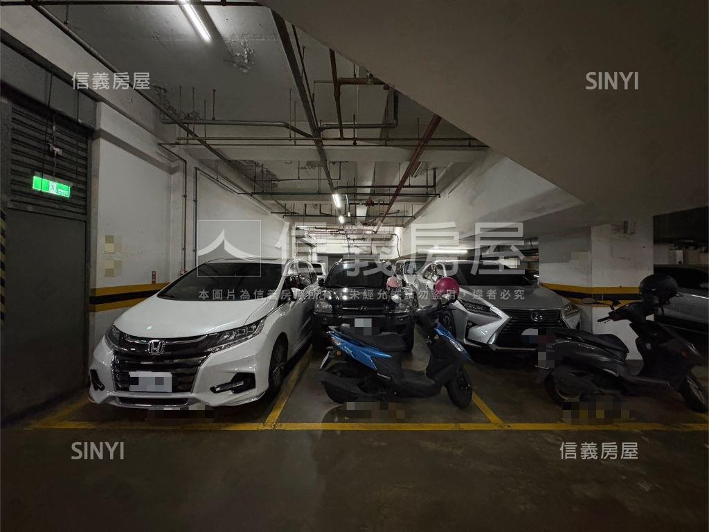 大有路三房有車位房屋室內格局與周邊環境