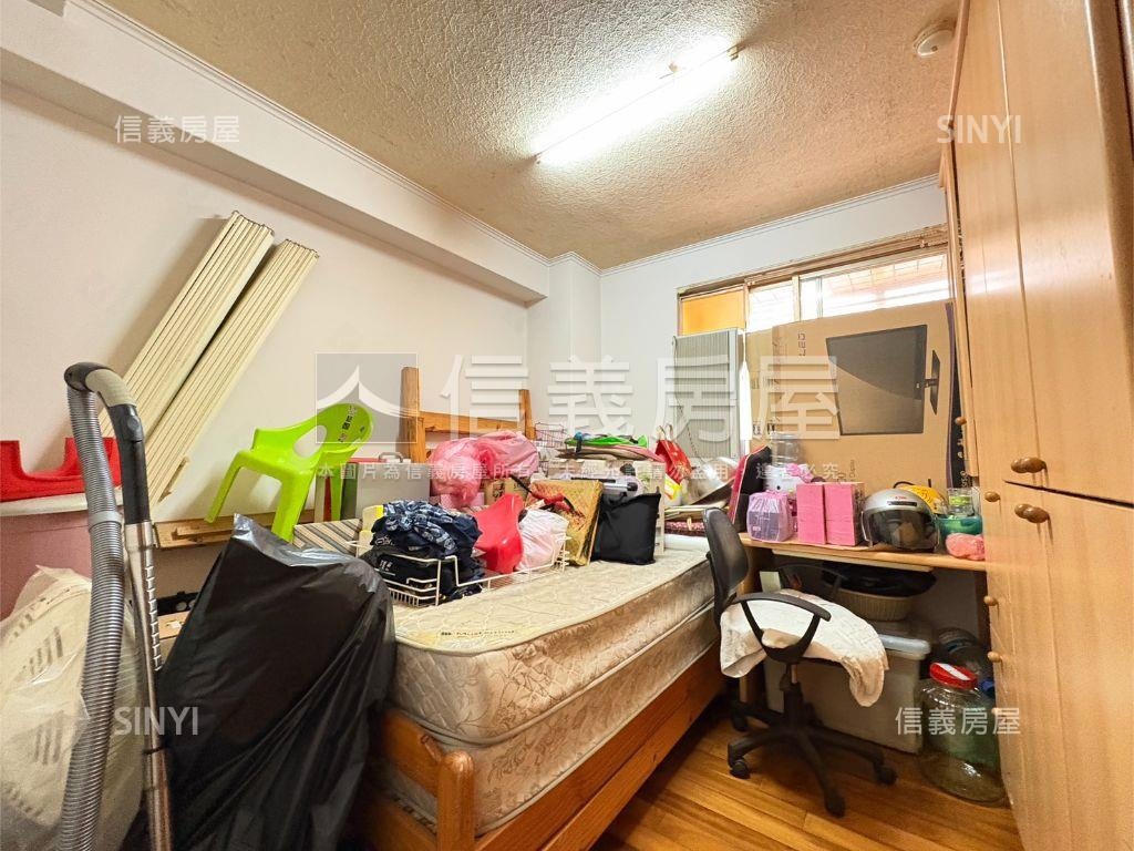 大有路三房有車位房屋室內格局與周邊環境