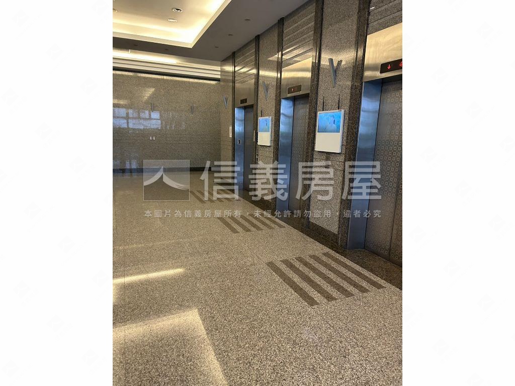 內科麥帥橋明亮樹景美辦房屋室內格局與周邊環境