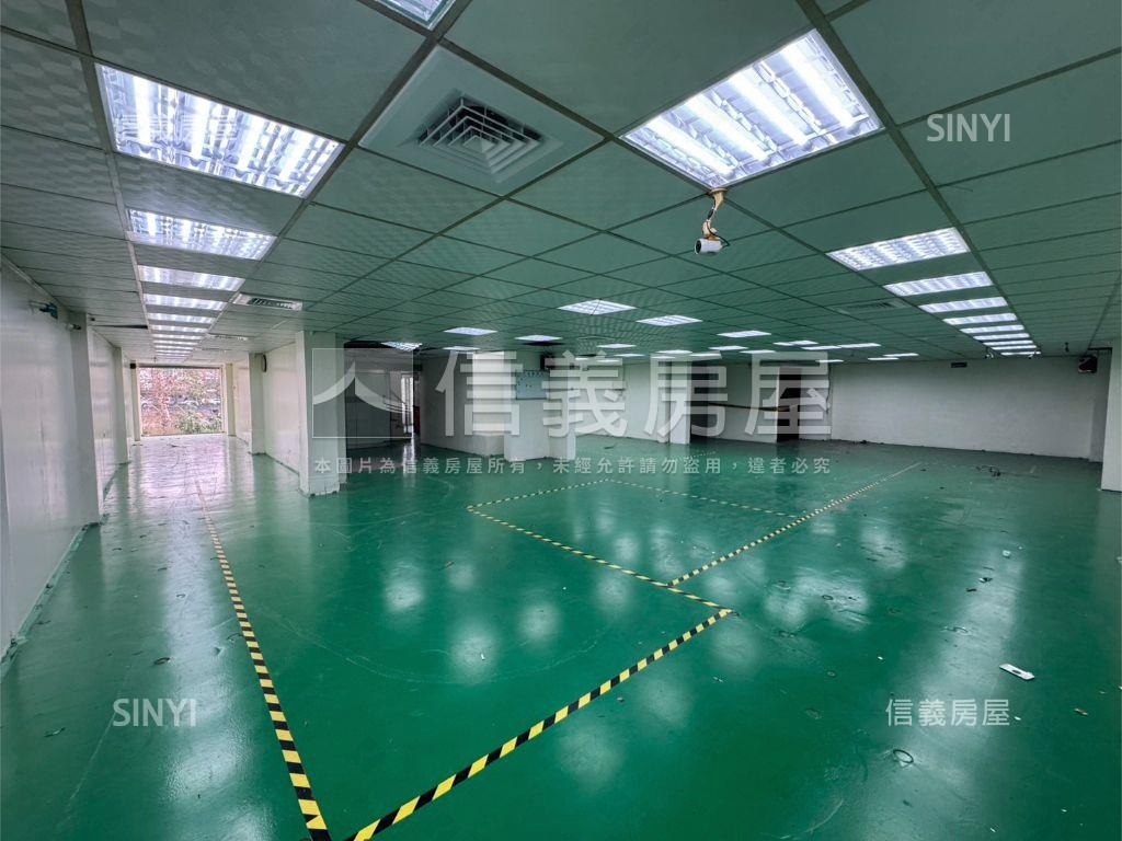 近商６０大面寬店面房屋室內格局與周邊環境