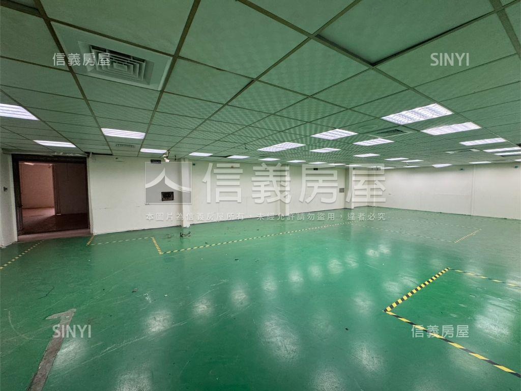 近商６０大面寬店面房屋室內格局與周邊環境