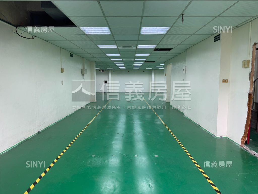 近商６０大面寬店面房屋室內格局與周邊環境