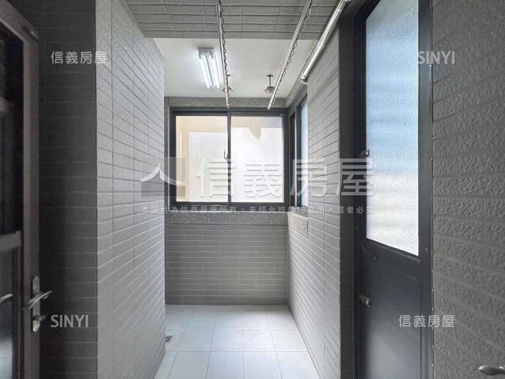 遠百十興國小旁東坡硯房屋室內格局與周邊環境