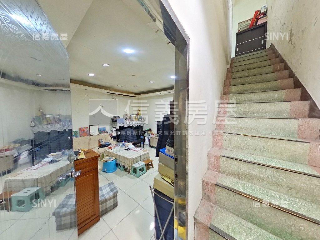 新莊路靜巷優質透天房屋室內格局與周邊環境