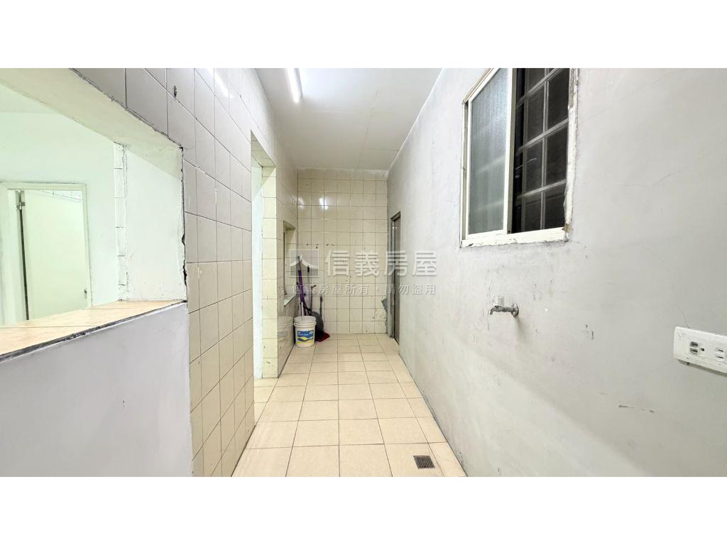 泰強低總價金店面房屋室內格局與周邊環境