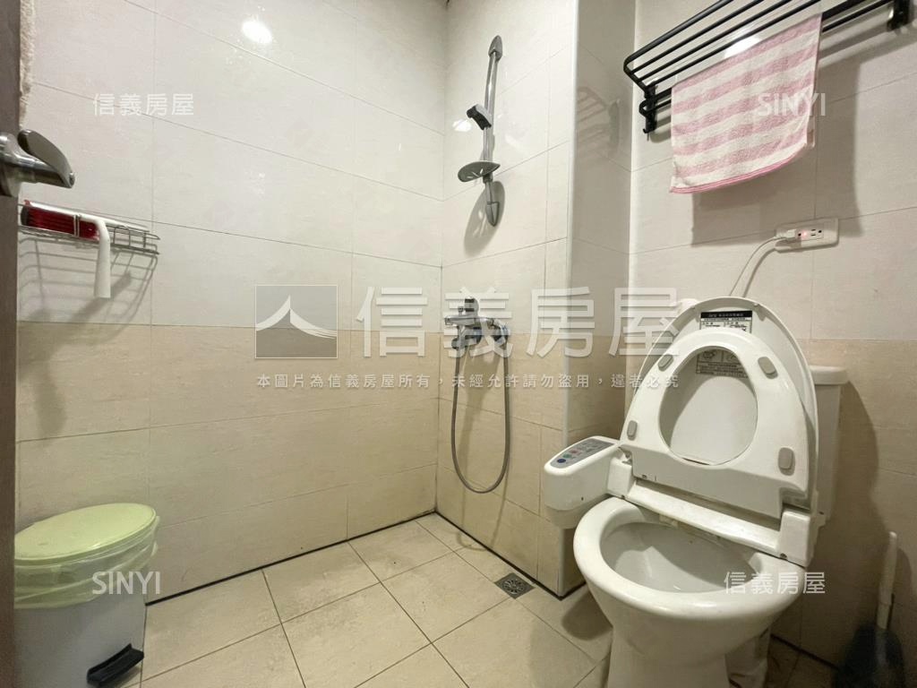 近八擴頂樓◎樓中樓露台戶房屋室內格局與周邊環境