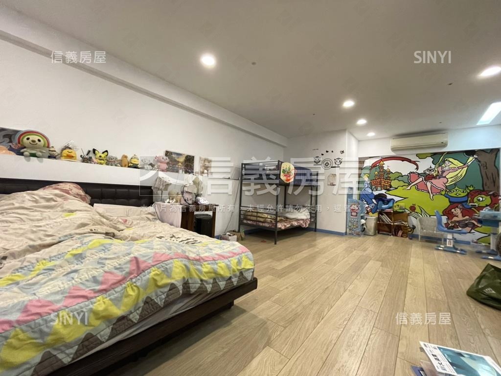 近八擴頂樓◎樓中樓露台戶房屋室內格局與周邊環境