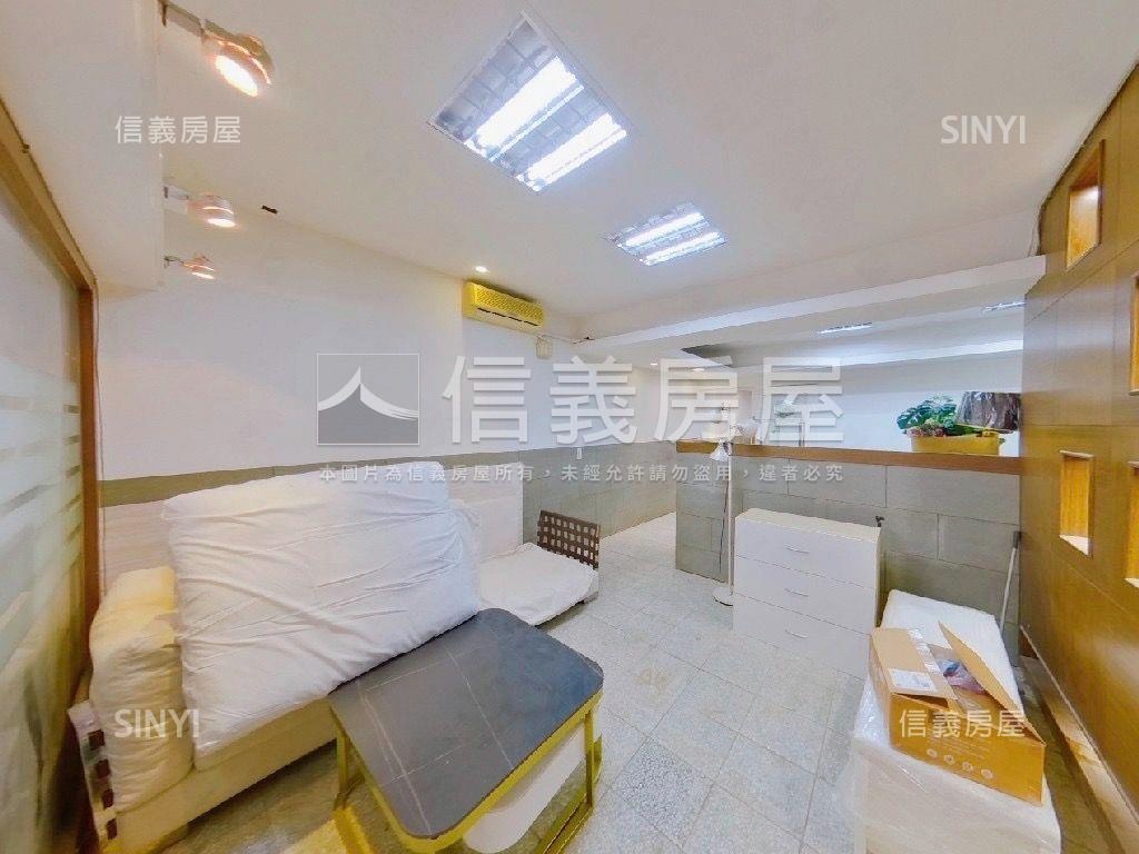 徐匯中學低總辦公店面房屋室內格局與周邊環境