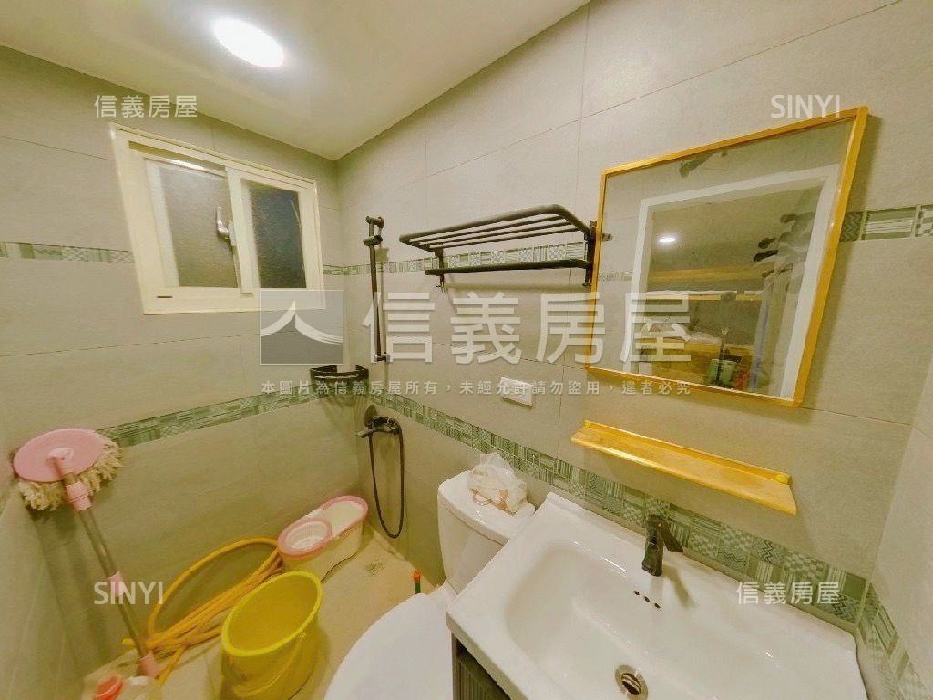 徐匯中學低總辦公店面房屋室內格局與周邊環境