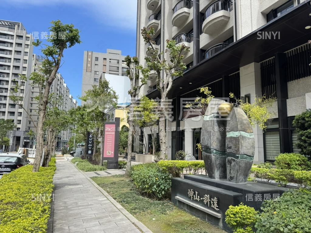 坤山科達大面寬店面房屋室內格局與周邊環境