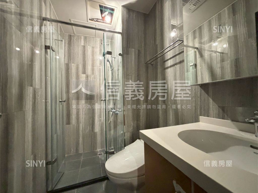 世界花園極品４房有車位房屋室內格局與周邊環境