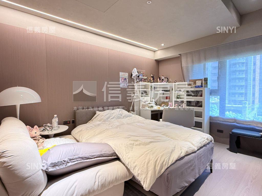 高鐵旁永麗花園三房雙車位房屋室內格局與周邊環境